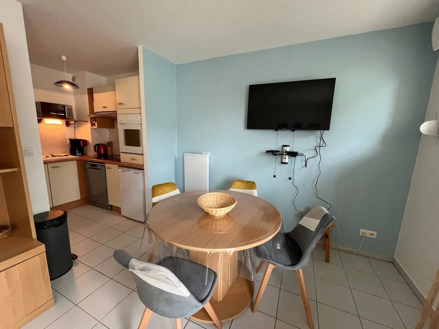 Photo 2 de T2 cabine au 3e étage avec ascenseur – plage à 100 m
