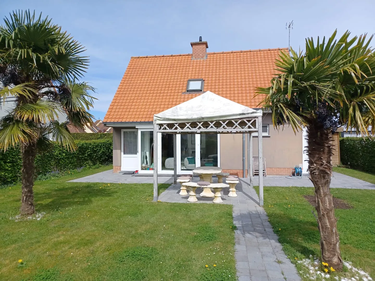 Photo 0 de Maison avec jardin et piscine couverte – Groffliers