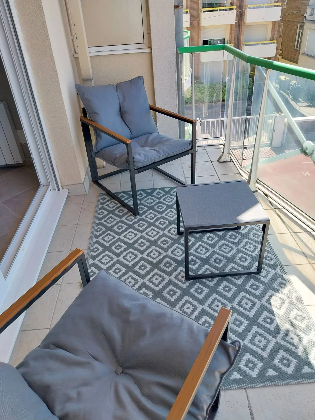 Photo 2 de T2 cabine avec parking et ascenseur – plage à 100 m